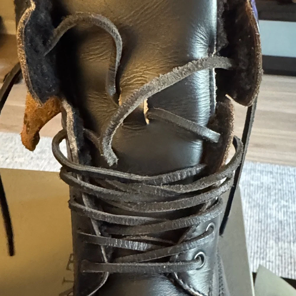 All Saints Shearling Lined Black Lace-Up Leather Combat Boots Winter Size 9 (42) - Picture 4 of 6